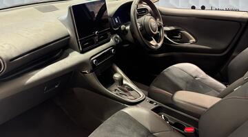 2024 Toyota VVT-h GR SPORT E-CVT Euro 6 5-door (Grey) - Image: 2