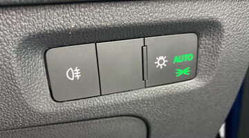 2025 Škoda 2.0 TDI SportLine DSG Euro 6 5-door (Blue) - Image: 25