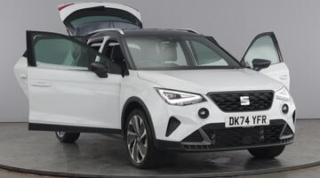 2024 SEAT 1.0 TSI FR Sport DSG Euro 6 5-door (White) - Image: 9