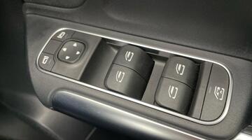 2021 Mercedes-Benz GLA200 AMG Line 7G-DCT Euro 6 5-door (Grey) - Image: 61