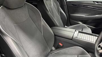 2025 Volkswagen Pro S 86kWh Match Plus Tourer Auto 5-door (Grey) - Image: 10