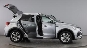 2025 Volkswagen TSI R-Line DSG Euro 6 5-door (Silver) - Image: 10