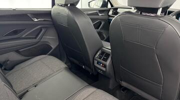 2025 Volkswagen ETSI MHEV Life DSG Euro 6 5-door (Purple) - Image: 29