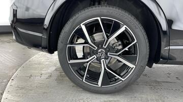 2025 Volkswagen ETSI MHEV R-Line DSG Euro 6 5-door (Black) - Image: 28