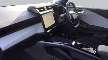 2026 Ford Standard Range 43kWh Select Auto 5-door (Blue) - Image: 3