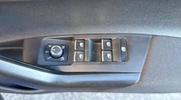 2023 Volkswagen 1.0 TSI Style DSG Euro 6 5-door (Blue) - Image: 20