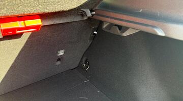 2025 Volvo Twin Performance 69kWh Ultra Auto 5-door (Blue) - Image: 18