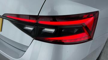 2024 Škoda 2.0 TDI SportLine Plus DSG Euro 6 5-door (Silver) - Image: 32