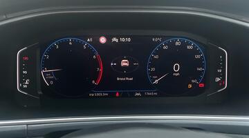 2024 Volkswagen TSI Style Euro 6 5-door (Black) - Image: 23