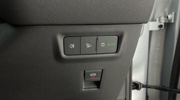 2025 Škoda 2.0 TDI SportLine DSG 4WD Euro 6 5-door (7 Seat) (Silver) - Image: 21