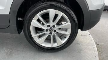 2024 Volkswagen 1.0 TSI Match Euro 6 5-door (Silver) - Image: 32