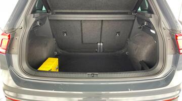 2023 Volkswagen TSI R-Line Edition DSG Euro 6 5-door (Grey) - Image: 30