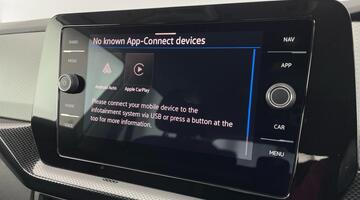 2024 Volkswagen 1.0 TSI Match Euro 6 5-door (Silver) - Image: 17