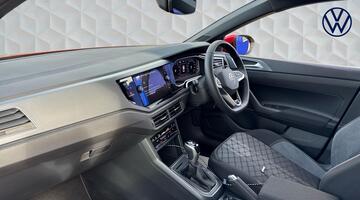 2025 Volkswagen 1.0 TSI R-Line DSG Euro 6 5-door (Red) - Image: 2