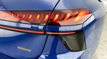 2025 Audi 2.0 TDI Launch Edition S Tronic quattro Euro 6 5-door (Blue) - Image: 32