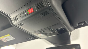 2025 Volkswagen TSI R-Line DSG Euro 6 5-door (White) - Image: 17