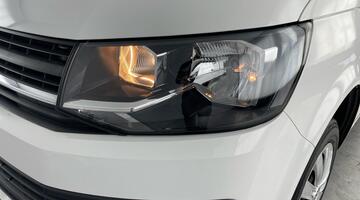 2019 Volkswagen 2.0 TDI T30 BlueMotion Tech Trendline Kombi FWD SWB Euro 6 5-door (White) - Image: 38