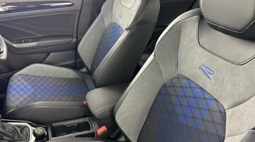 2025 Volkswagen 2.0 TSI R DSG 4Motion Euro 6 5-door (Black) - Image: 35