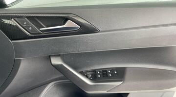 2022 Volkswagen 1.0 TSI Life DSG Euro 6 5-door (Unlisted) - Image: 20