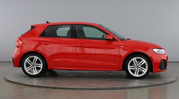 2022 Audi 1.0 TFSI 30 S line Sportback S Tronic Euro 6 5-door (Red) - Image: 4
