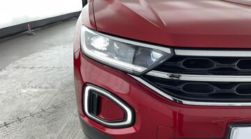 2023 Volkswagen TSI Style DSG Euro 6 5-door (Red) - Image: 38