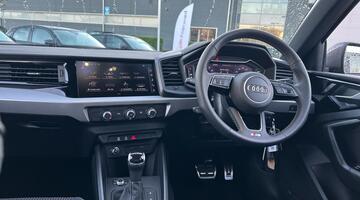 2025 Audi 1.0 TFSI 25 S line Sportback S Tronic Euro 6 5-door (Grey) - Image: 9