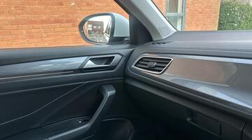 2024 Volkswagen TSI Style DSG Euro 6 5-door (White) - Image: 28