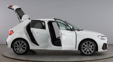 2025 Audi 1.0 TFSI 30 S line Sportback S Tronic Euro 6 5-door (White) - Image: 10