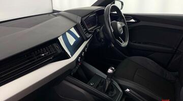 2020 Audi 1.0 TFSI 25 S line Sportback Euro 6 5-door (Black) - Image: 2