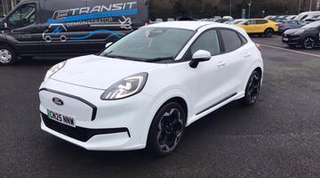 2025 Ford Standard Range 43kWh Premium Auto 5-door (White) - Image: 29