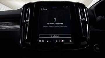 2025 Volvo 2.0 B4 MHEV Plus DCT Auto Euro 6 5-door (Black) - Image: 37