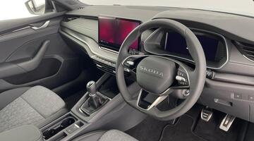 2025 Škoda TSI ACT SportLine Euro 6 5-door (Silver) - Image: 6