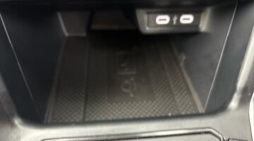 2025 Volkswagen 1.0 TSI Match DSG Euro 6 5-door (White) - Image: 25