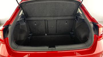 2023 Volkswagen TSI Life Euro 6 5-door (Red) - Image: 26