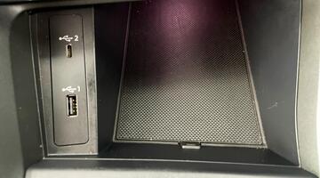 2019 Audi TFSI CoD 35 S line S Tronic Euro 6 5-door (White) - Image: 7