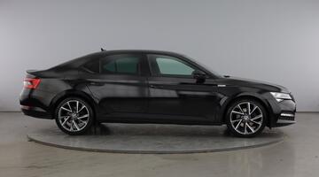 2023 Škoda 2.0 TDI SportLine Plus DSG Euro 6 5-door (Black) - Image: 5