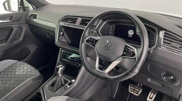 2022 Volkswagen 2.0 TDI R-Line DSG Euro 6 5-door (White) - Image: 6