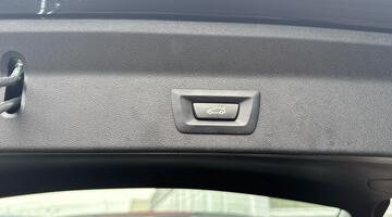 2022 BMW 2.0 30e 12kWh M Sport Auto xDrive Euro 6 5-door (Grey) - Image: 40