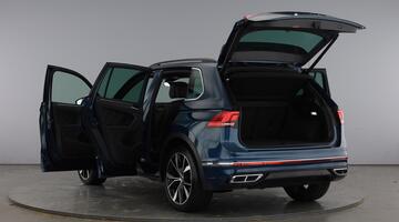 2023 Volkswagen TSI R-Line DSG Euro 6 5-door (Blue) - Image: 11