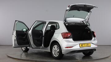 2021 Volkswagen 1.0 TSI Life Euro 6 5-door (Silver) - Image: 11