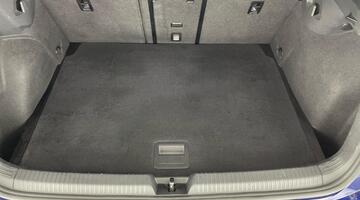 2024 Volkswagen 2.0 TDI R-Line DSG Euro 6 5-door (Blue) - Image: 32