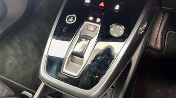 2025 Audi 45 S line Auto 5-door 82kWh (White) - Image: 7