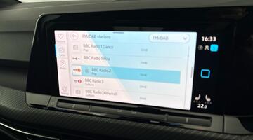 2021 Volkswagen 2.0 TDI R-Line Euro 6 5-door (Silver) - Image: 17