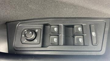 2025 Volkswagen TSI Match DSG Euro 6 5-door (Blue) - Image: 19