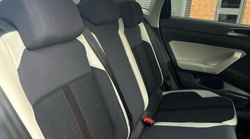 2020 Volkswagen 1.0 EVO beats Euro 6 5-door (Black) - Image: 23