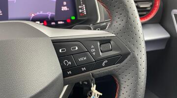 2025 SEAT 1.0 TSI FR Sport DSG Euro 6 5-door (Blue) - Image: 24