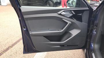 2025 Audi 1.0 TFSI 30 Black Edition Sportback S Tronic Euro 6 5-door (Blue) - Image: 17