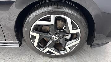 2025 Volkswagen TSI R-Line Euro 6 5-door (Black) - Image: 5