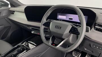 2025 Audi E-hybrid Launch Edition Sportback S Tronic Euro 6 5-door 26kWh (Black) - Image: 6