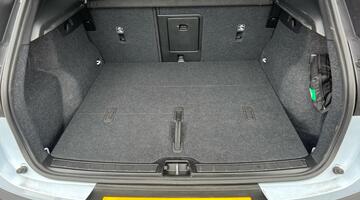 2025 Volvo 2.0 B4 MHEV Ultra Dark DCT Auto Euro 6 5-door (Blue) - Image: 21